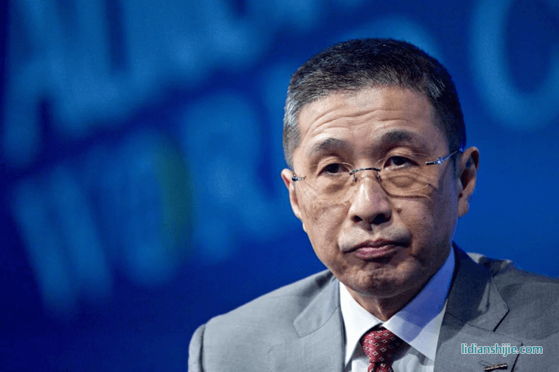 日產汽車社長就資質造假道歉