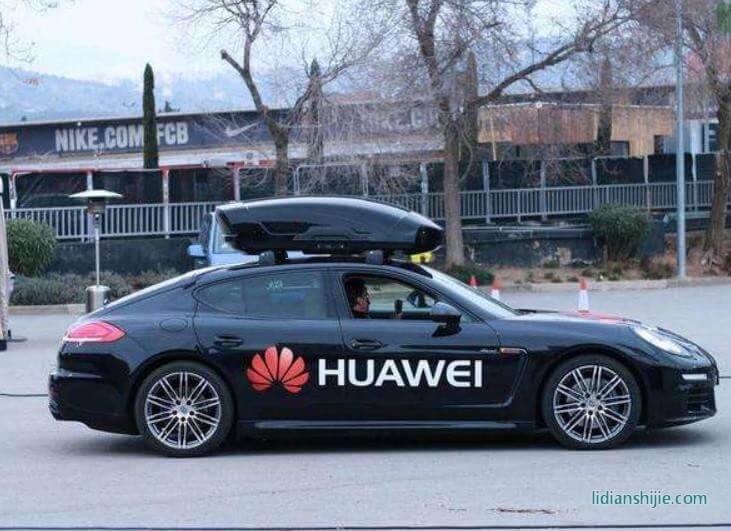 華為認為汽車是4個輪子的計算機，富士康認為是4個輪子的iPhone